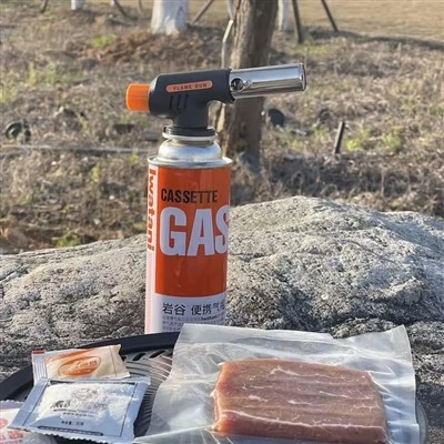 Hur säkerställer man stabiliteten hos en gasfacklaslåga?